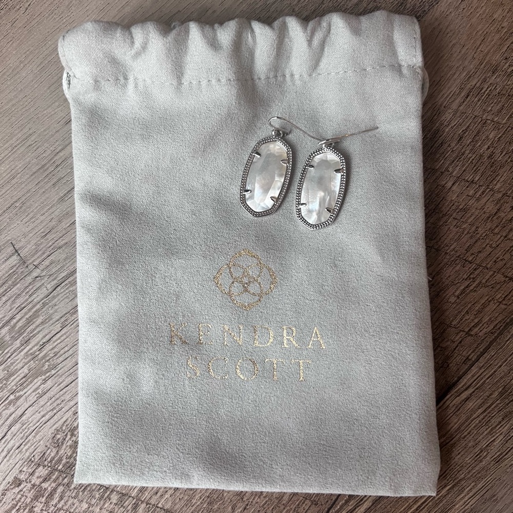 Kendra Scott Ivory Pearl Drop Earrings